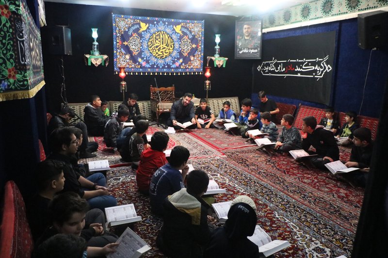 مراسم عزاداری شهادت حضرت زهرا (شب سوم)